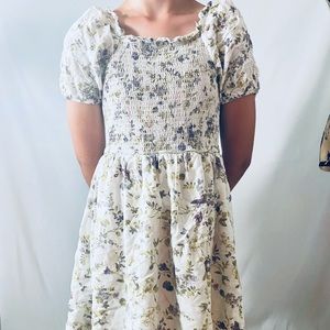 Girls dress - Size 10